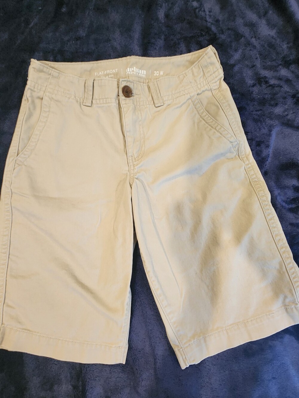Urban Pipeline Ultimate Flat-Front Shorts Khaki Cream Men 30 Nwot